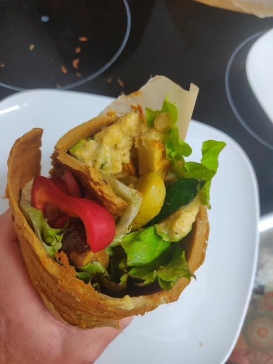 Chickpea Wraps With Hummus